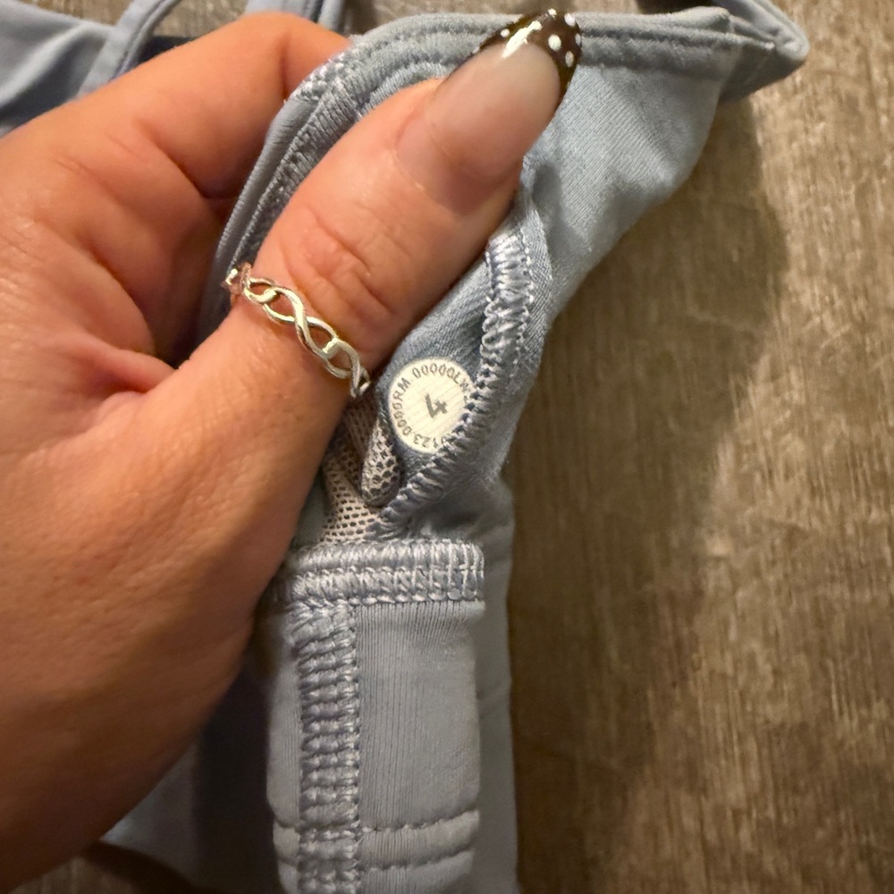 Like new Lululemon light blue longline energy bra - Picture 3 of 3